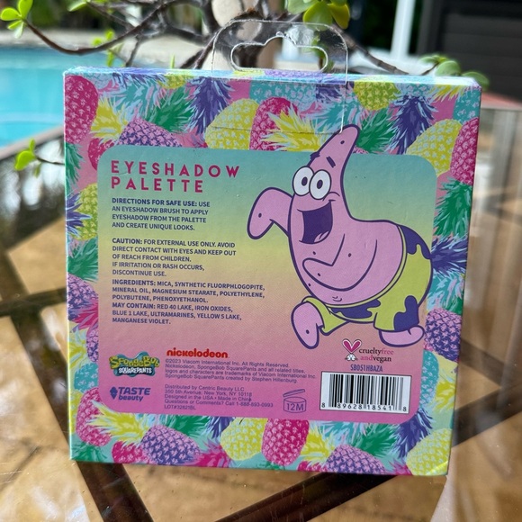 SPONGEBOB Eyeshadow Palette 12 shades - Picture 6 of 7